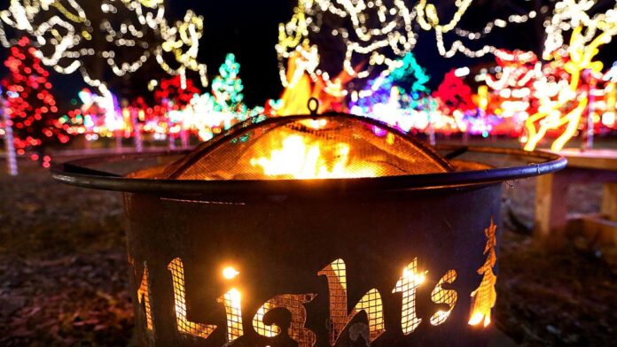 vandals-damage-light-pedestals