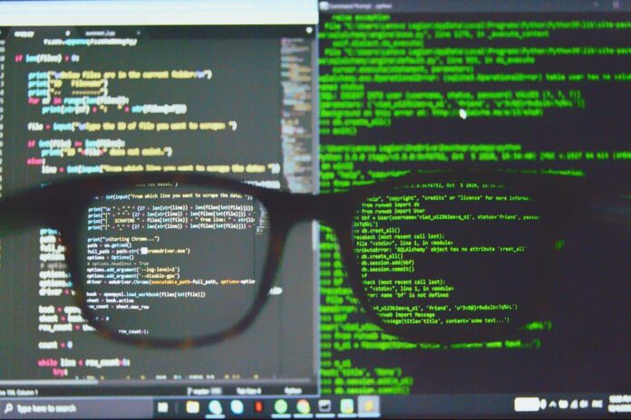 see-how-learning-python-can-help-make-you-a-data-expert