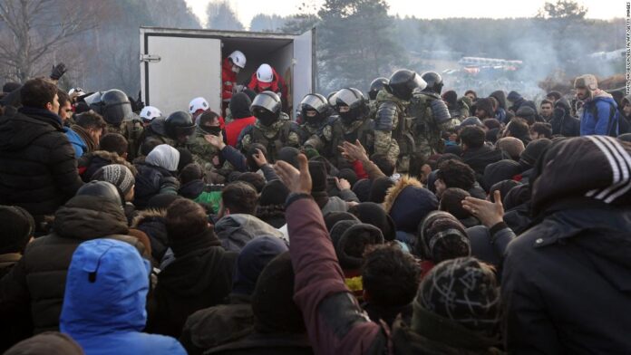 belarus-poland-border-crisis-traps-thousands-in-‘catastrophic’-conditions