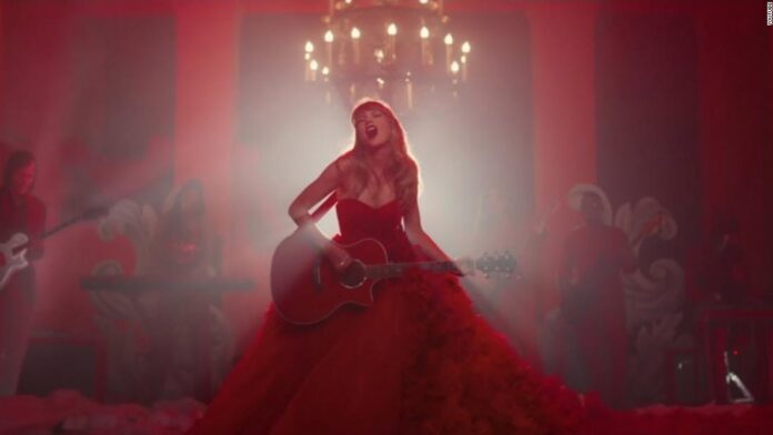 taylor-swift-won’t-stop-breaking-the-internet