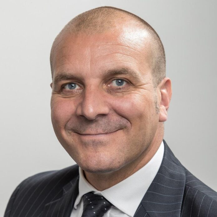 holding-back:-money-is-available,-so-why-are-many-uk.-startups-reluctant-to-apply-for-debt-finance?