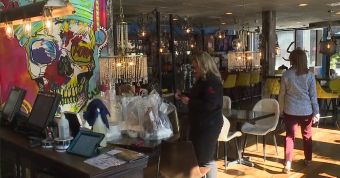 restaurant-avoiding-nationwide-staffing-shortage