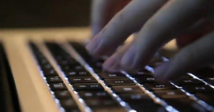 cyber-monday-sales-expected-to-surpass-$10-billion