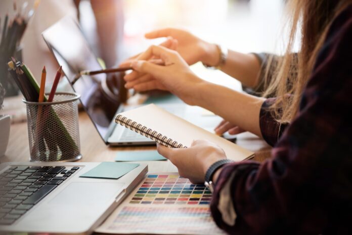 how-to-determine-when-to-promote-remote-employees how-to-determine-when-to-promote-remote-employees