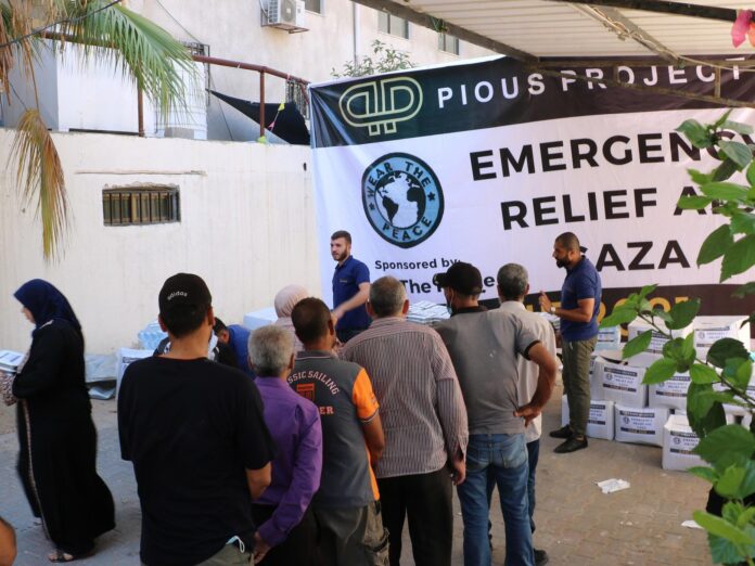 son-of-refugees-founds-wear-the-peace-to-promote-awareness-of-humanitarian-crises son-of-refugees-founds-wear-the-peace-to-promote-awareness-of-humanitarian-crises