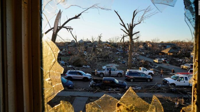 one-of-the-tornadoes-was-on-the-ground-for-at-least-128-miles,-official-says
