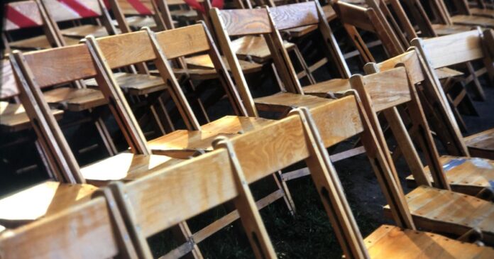 covid-19-again-upending-college-life-as-campuses-shut-down