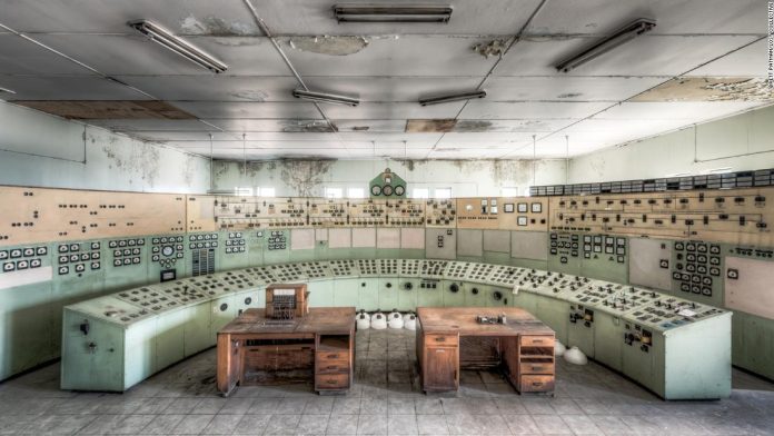 the-photographer-documenting-australia’s-abandoned-places