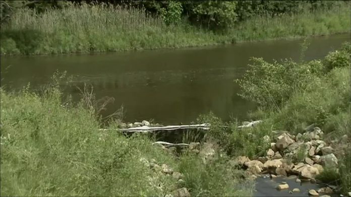 flotilla-cancelled-due-to-river-spill