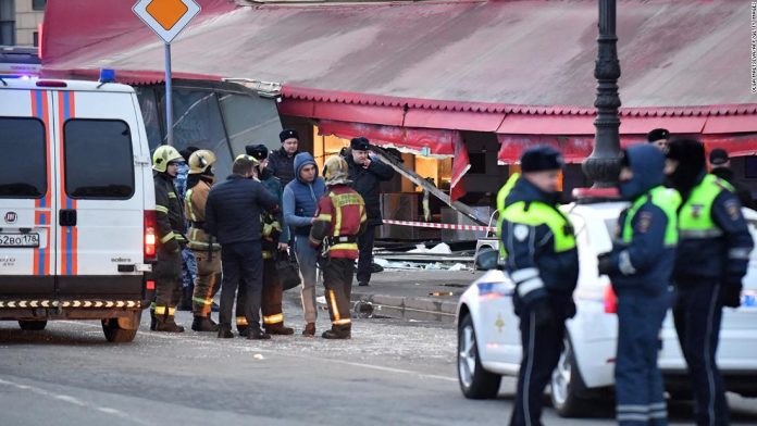 russian-authorities-detain-suspect-over-st.-petersburg-cafe-blast russian-authorities-detain-suspect-over-st.-petersburg-cafe-blast